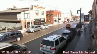Port Dover Maple Leaf webcam Main Street