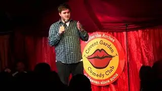 Not moving out and ruining parents' dreams - Simon Wozniak