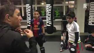 Thaiboksleraar uit Oude Westen krijgt onderscheiding