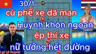 c&uacute; phế xe d&atilde; man ,Huynh kh&ocirc;n ngoan &eacute;p th&iacute; xe ,nữ tướng hết đường
