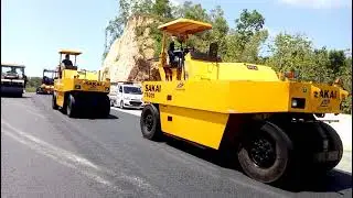 Sakai Ts 205 Pneumatic Tire Roller Working Compacts Asphalt#roadconstruction