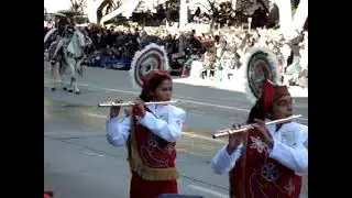 Delfines Marching Band en el desfile de las Rosas Pasadena California 2011