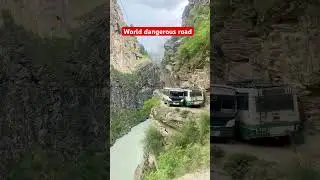 World dangerous road 😳😳🚎✈️ #viralvideo #shortvideo #shorts #mountains