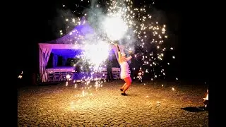 Feuershow THE ROARING TWENTIES auf dem Hohen Darsberg mit Sabrina Wolfram