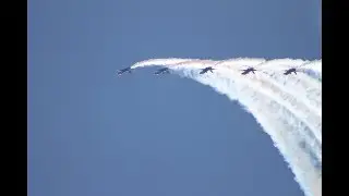 Video of the amazing Blue Angels diving over Alcatraz