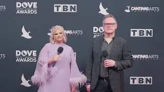 Осенью Нелон Стритман наградил семью наградой Bittersweet Dove Award 2025