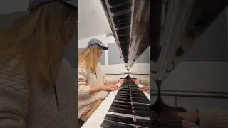 playing poster boy by ear (2hollis piano cover) #2hollis #posterboy #bp #shorts
