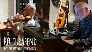 Schwedische Volksmusik:  Smörgåsklickarna spielen im 