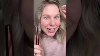 &ldquo;I&rsquo;m Cold&rdquo; Makeup Look