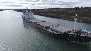 Florence Spirit bulk carrier passing through the Welland Canal