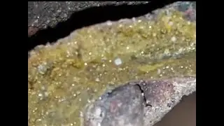 A PEDRA MAIS PERIGOSA E VENENOSA DO MUNDO