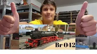 Die Br 042 mit &Ouml;ltender.