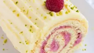 سويسرول بالمحسن بحشو الفراوله
