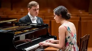 A Simple Woman Faced the Elitist Pianist — One Performance Left Him Ashamed…