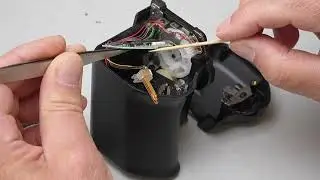 Fixing a faulty Mamiya WG402 Power Drive Grip on a 645 Pro TL camera