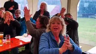 Partystimmung beim Mai-Hock der Funkengemeinschaft Reute e.V.  - kommen und mit dabei sein...