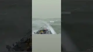 моряки попали в шторм Камчатка море работа в море 2021