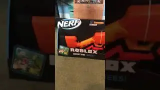 Roblox X Nerf: Adopt Me Bees! Blaster Showcase