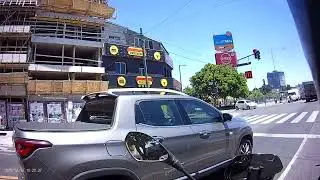 Saliendo del trabajo con la TRK251