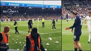 Leeds fans throwing paper balls at Man City players | Jack Grealish just Smiles at them 😅✨🤓