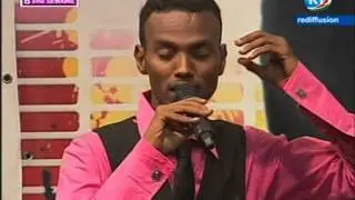 DEKA ISSA ( DEEQA CIISE )   EBEE ISKU KEEN SIIMAY (Feat. Abdillahi)