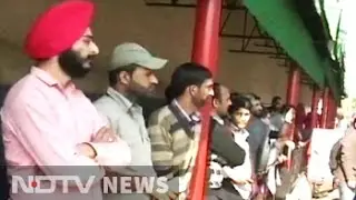 In Jammu and Kashmir, people give a thumbs up to Governor's Rule