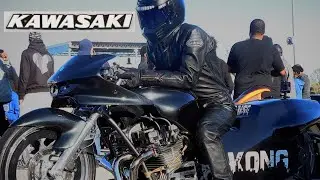 Unstoppable Old School Kawasaki KZ STUNS Modern Bikes! 😮 