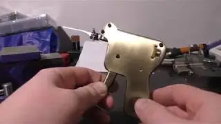 Otwieranie zamk&oacute;w bez klucza - dwa ciekawe i pomocne narzędzia - Pick Gun i Spinner Gun