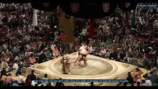 Cận cảnh một trận đấu Sumo truyền thống.