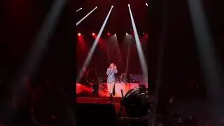 hadise istanbul konseri