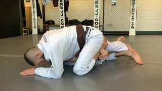 How to sweep from the Half Guard. Old school Variation