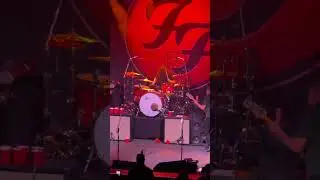 Ilan Rubin - Monkey Wrench drum solo with the Foo Fighters