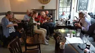 The Foxhunter's slip jig at Babbity Bowster, Glasgow