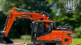 Doosan  DX165 WR-7 Mobilbagger von IMC Models im Ma&szlig;stab 1:50 - Unboxing