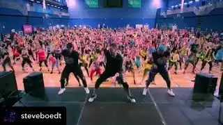 J&rsquo;Lo & Steve Aoki &lsquo;Medicine&rsquo; in Ireland
