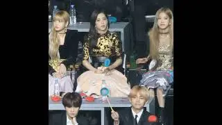 V and Jisoo cute interaction in GDA 2019 🥰🤭 #jisoo #kimtaehyung #vsoo #taesoo