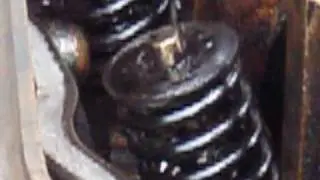 Fitting new valve guide seals without removing the cylinder head Suzuki Vitara