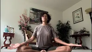 Beginners Regenerative Yoga Flow - Easy Breathing Exercises and Sun Salutatiom