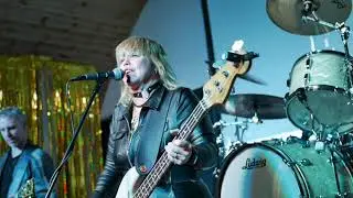 Local Heroes Rock Band from Lincoln UK. Playing music across all decades and genres with the finest.