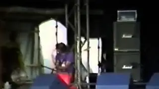 Dave Grohl played U2 &ndash; Sunday Bloody Sunday