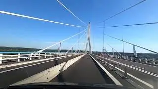 Traversée du Pont de Normandie reliant Honfleur au Havre