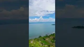 #lakeatitlan #guatemala #worldwidedrew #travelvlog  #travel #nature #lake #mountains #culture