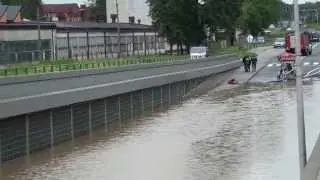 25.06.2013 - Pszczyna - zalany wiadukt na Bielskiej (DW 933)