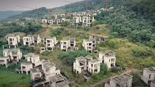 重慶上百棟富人宅邸一夜間廢棄，車庫變水塘，荒草沒頭頂，這裡到底發生了什麼？【花花樂遊記】 Hundreds of opulent villas now lie deserted