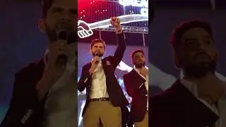 🗣️ &laquo;Пожалуйста, спуститесь, вы оттуда упадете&raquo; Шахин Африди во время церемонии #QalandarCity