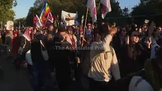 Thousands take to the streets in Berlin protesting the war in Gaza
