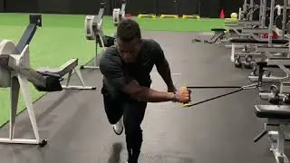Should the Left Leg Straighten in the downswing of the golf swing?