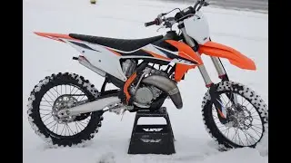 How to clean a two stroke pipe