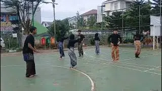 tari nyi ronggeng kelompok 5 kelas 9A