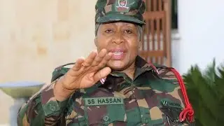 AMIRI JESHI MAMA SAMIA SULUHU HASSAN AKIWA FULL BATTLE ORDER, WAKATI AKIONGEA NA ASKARI JWTZ.